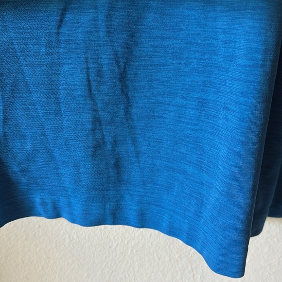 Lululemon sz XL Vent Tech Blue Athletic Workout Outdoor shirt great condition - Picture 3 of 8